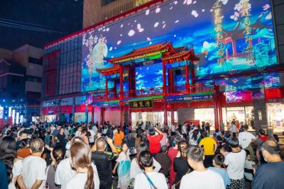 百年老街蝶变新生！浪潮新基建助力湾里庙步行街变身智慧街区（湾里庙开门了吗）