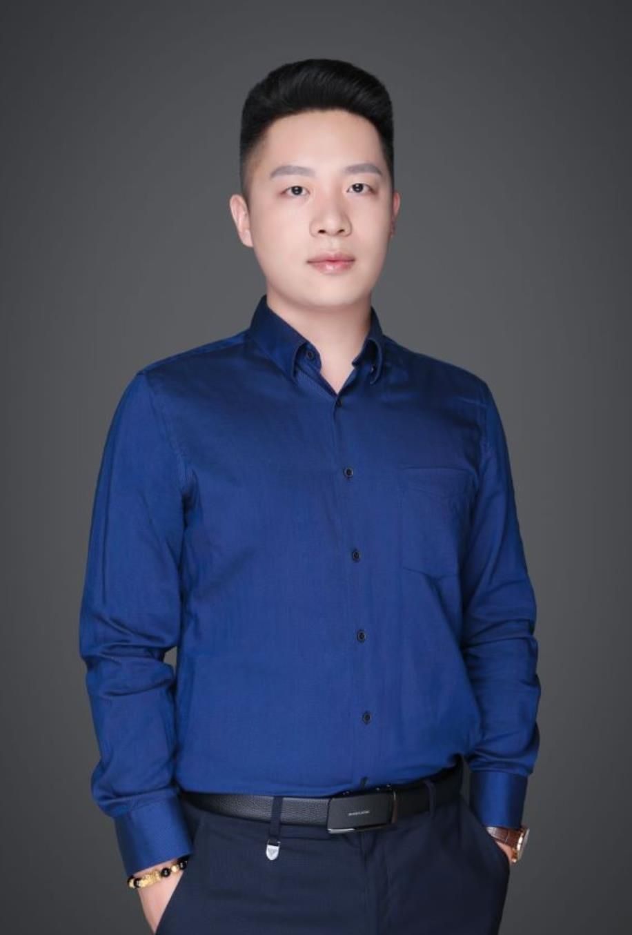 史春萌